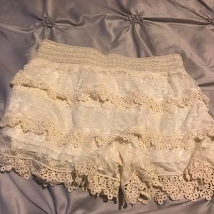Off White/Cream Lace Shorts